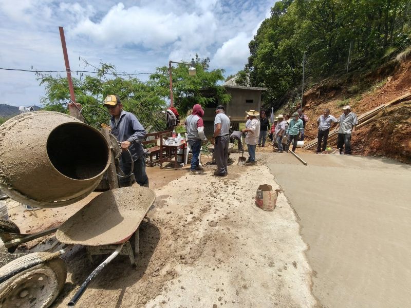 SUPERVISIÓN DE CONSTRUCCIÓN EN EL RODEO TLALCHICHILPAN